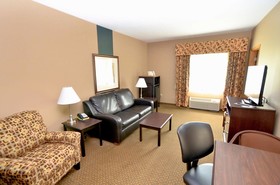 Cobblestone Inn & Suites - Denison | Majestic Hills