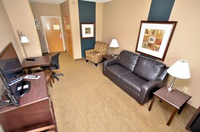 Cobblestone Inn & Suites - Denison | Majestic Hills