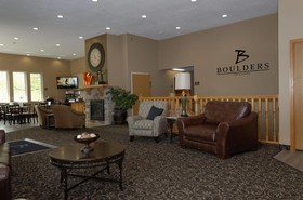 Cobblestone Inn & Suites - Denison | Majestic Hills