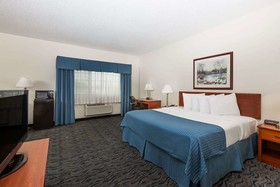 Baymont by Wyndham Des Moines Airport
