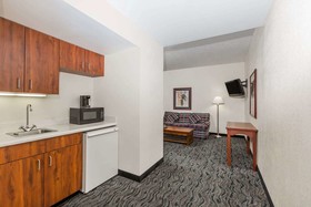 Baymont by Wyndham Des Moines Airport