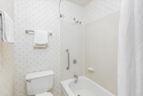 Days Inn by Wyndham West Des Moines / Clive