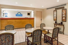 Days Inn by Wyndham West Des Moines / Clive