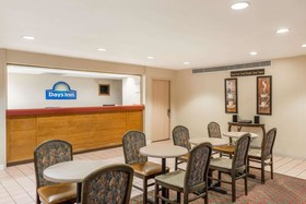 Days Inn by Wyndham West Des Moines / Clive