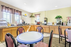 Des Moines-Days Inn Merle Hay