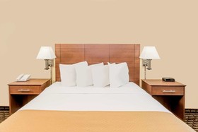 Des Moines-Days Inn Merle Hay