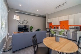 Kasa Des Moines Downtown Apartments