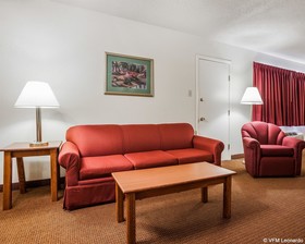 Quality Inn & Suites