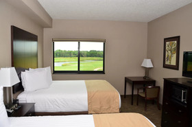 Qube Hotel Polk City