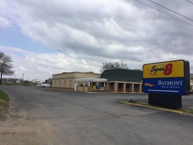 Super 8 by Wyndham Des Moines