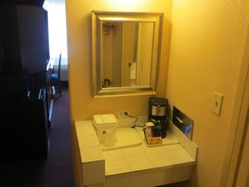 Super 8 by Wyndham Des Moines