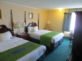 Super 8 by Wyndham Des Moines