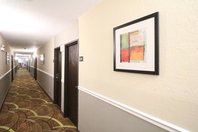 Super 8 by Wyndham Dubuque