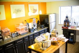 Super 8 by Wyndham Dubuque