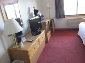 Tivoli Inn & Suites