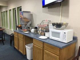 Super 8 by Wyndham Emmetsburg