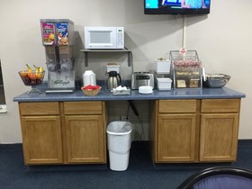 Super 8 by Wyndham Emmetsburg