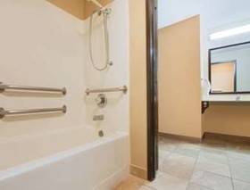 Super 8 by Wyndham Fairfield