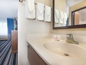 Super 8 by Wyndham Fairfield