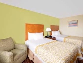 Days Inn by Wyndham Fort Dodge