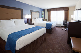 Holiday Inn Express & Suites Fort Dodge
