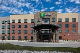 Holiday Inn Express & Suites Fort Dodge