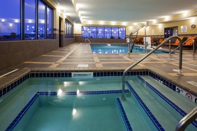 Holiday Inn Express & Suites Fort Dodge