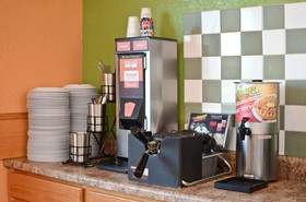 AmericInn by Wyndham Grinnell