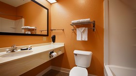 AmericInn by Wyndham Grinnell