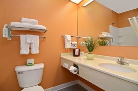 AmericInn by Wyndham Grinnell