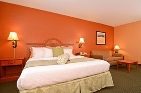 AmericInn by Wyndham Grinnell