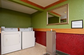 AmericInn by Wyndham Grinnell