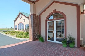 AmericInn by Wyndham Grinnell