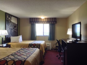 Super 8 by Wyndham Grinnell IA