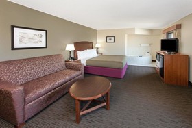 AmericInn by Wyndham Grundy Center