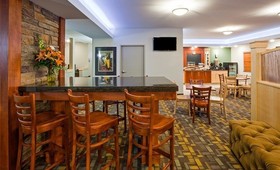 AmericInn by Wyndham Humboldt