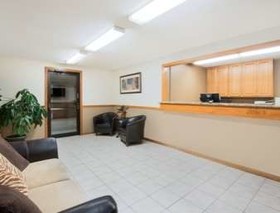 Super 8 by Wyndham Humboldt