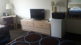 Super 8 by Wyndham Humboldt