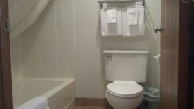 Super 8 by Wyndham Humboldt