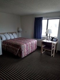 Super 8 by Wyndham Humboldt