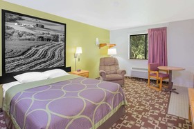 Super 8 by Wyndham Independence