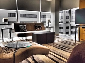 hotelVetro - Tapestry Collection by Hilton