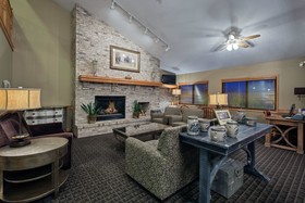 AmericInn by Wyndham Iowa Falls