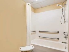 Super 8 by Wyndham Iowa Falls