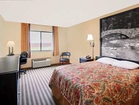 Super 8 by Wyndham Iowa Falls