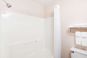 Super 8 by Wyndham Jefferson