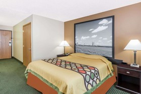 Super 8 by Wyndham Jefferson