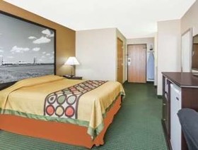 Super 8 by Wyndham Jefferson