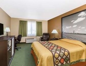 Super 8 by Wyndham Jefferson