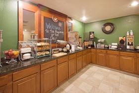 AmericInn by Wyndham Johnston Des Moines